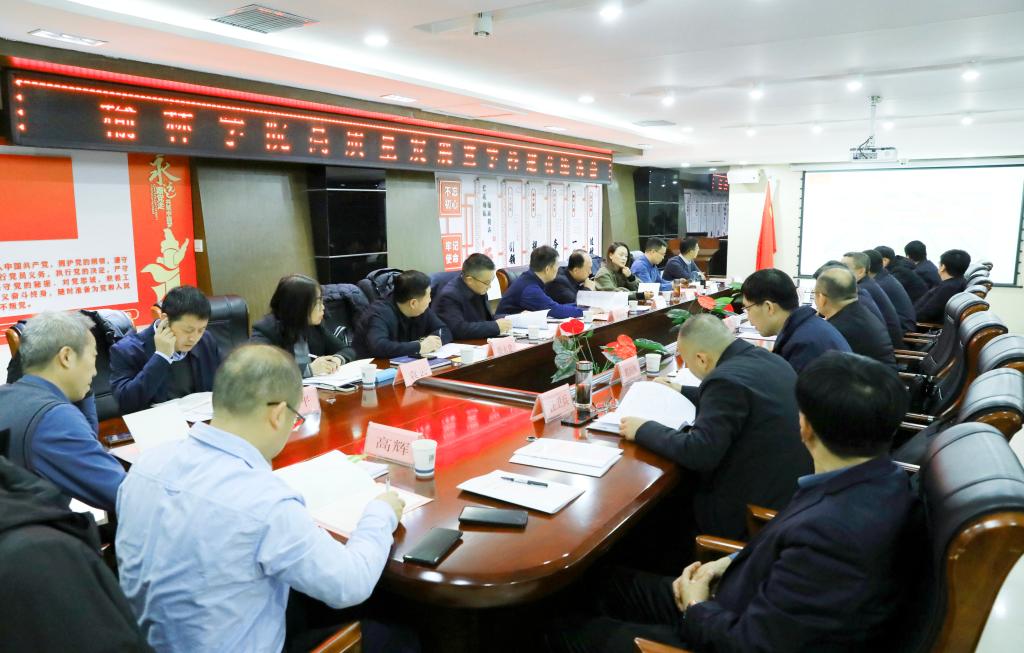 校长康伟致欢迎辞并详细介绍了南方双彩